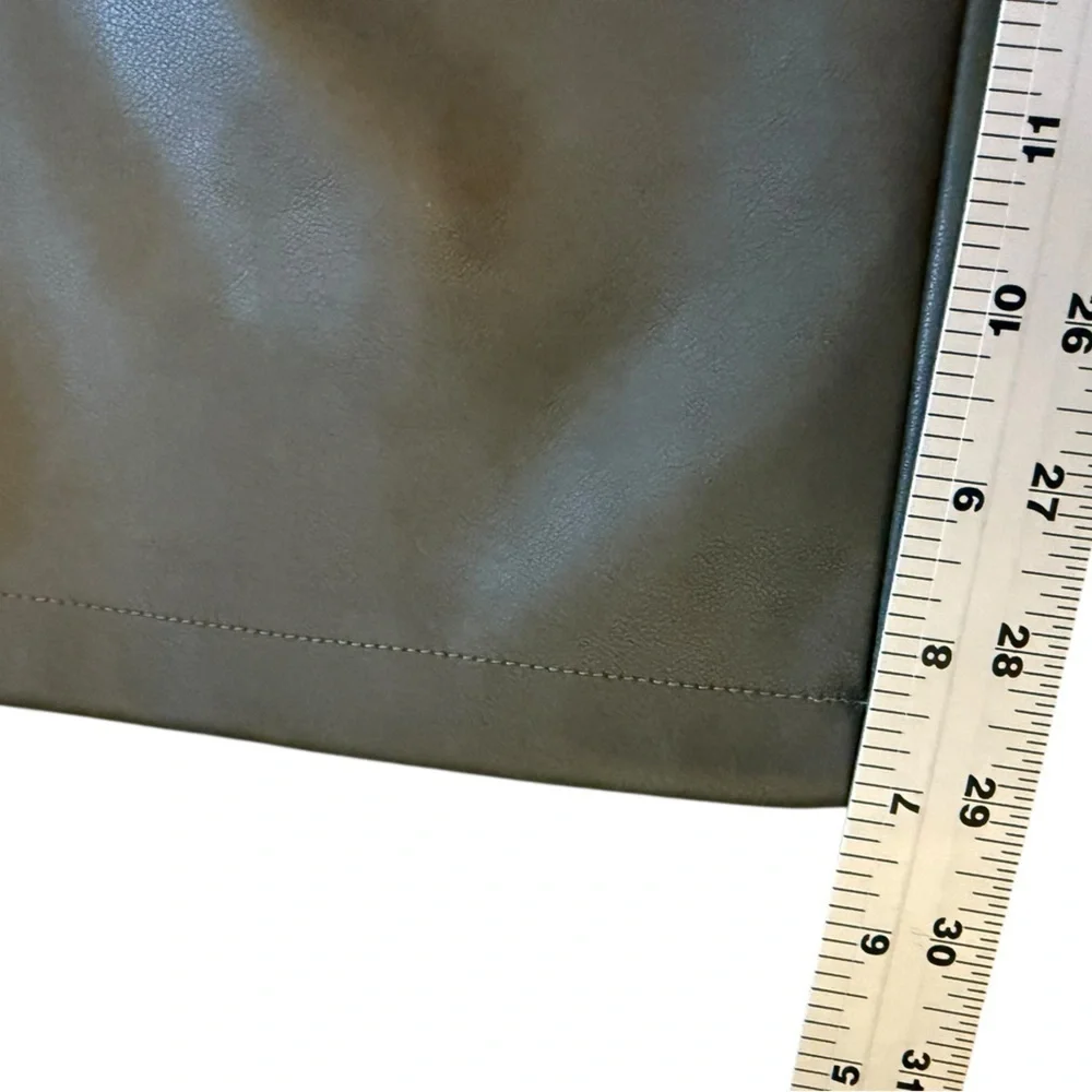 Bagatelle Faux Leather Cargo Pants Olive Green Size Small NWOT